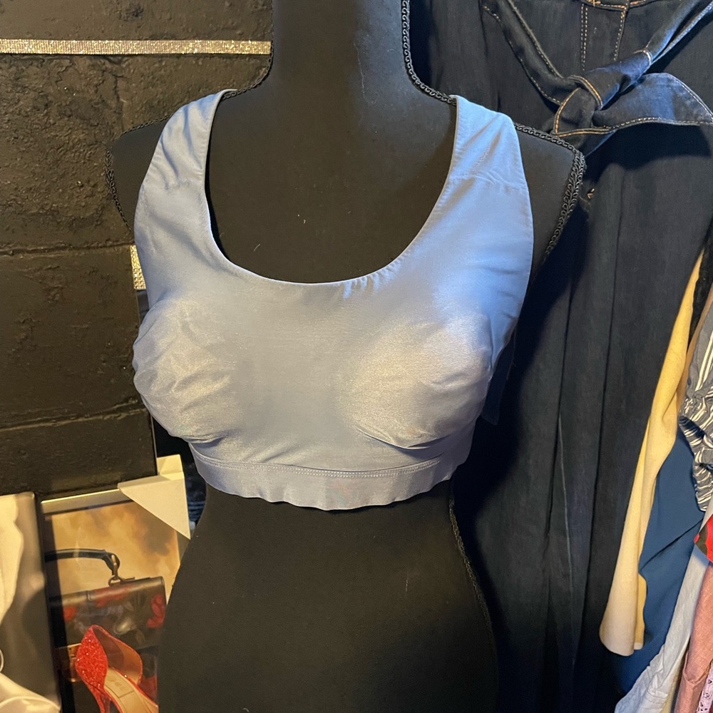 No boundaries activewear sports bra, size XL